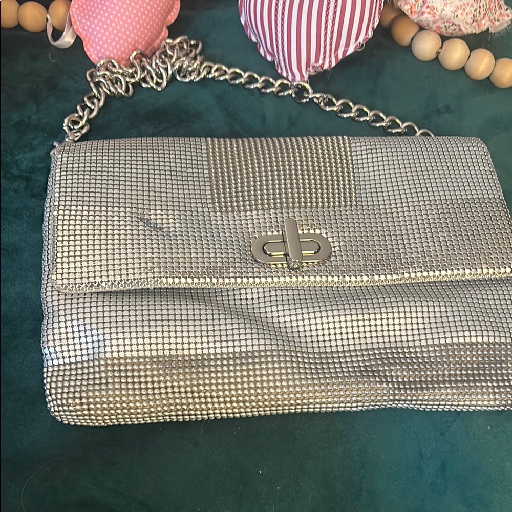Chic Silver Chain Clutch